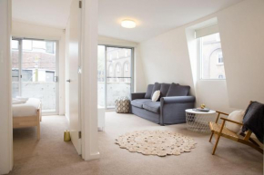 'Perfectly Pyrmont' Sun-drenched Nordic Simplicity